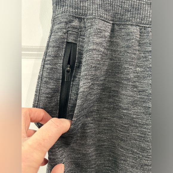 ATHLETA Venice Jogger Pants Sz XL Gray Pull On Tapered Zip Pockets Athleisure - Picture 4 of 10